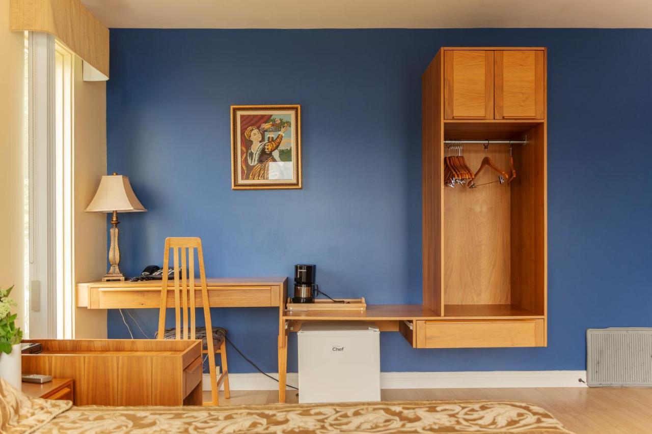 Auberge De La Riviere Saguenay Ла Байе Екстериор снимка