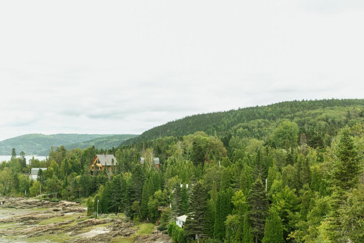 Auberge De La Riviere Saguenay Ла Байе Екстериор снимка