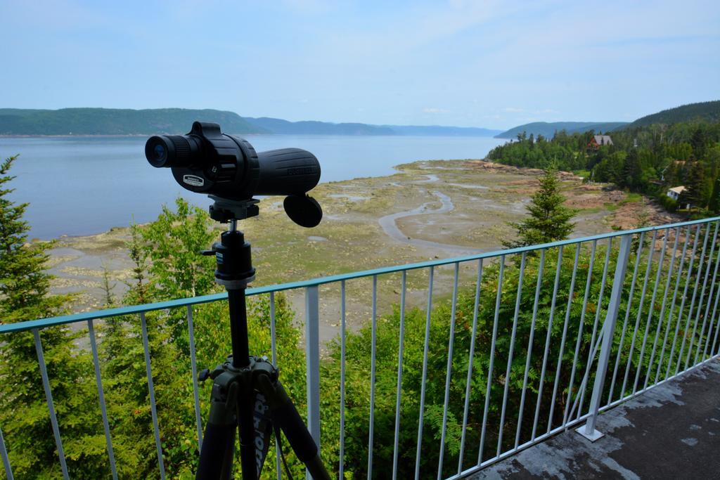 Auberge De La Riviere Saguenay Ла Байе Екстериор снимка